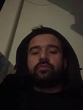 Snapshot of NiktirGit31 chatting on 11-04-25, 06:07 NiktirGit31 online show from 11-04-25, 06:07