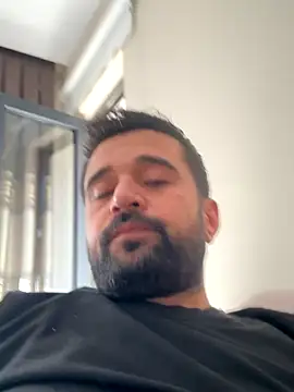 Snapshot of NiktirGit31 chatting on 11-05-25, 10:37 NiktirGit31 online show from 11-05-25, 10:37