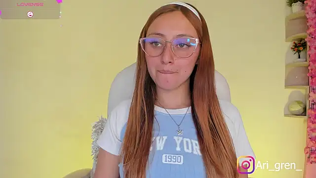 Snapshot of Arianna_Gren18 chatting on 12-05-25, 02:03 Arianna Gren18 online show from 12-05-25, 02:03