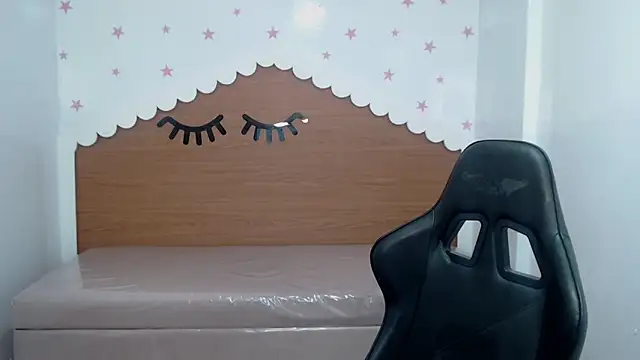 Snapshot of scarlett_percy_t chatting on 11-20-25, 07:46 scarlett percy t online show from 11-20-25, 07:46