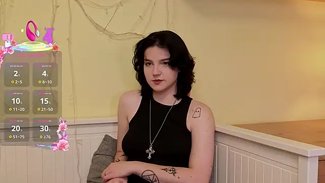 LatinaHuguenin online show from 11-27-25, 07:10