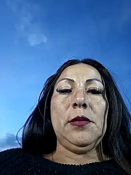 Snapshot of misshot_02 chatting on 11-06-25, 10:54 misshot 02 online show from 11-06-25, 10:54