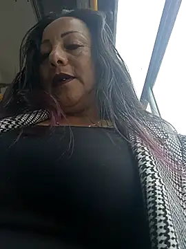 Snapshot of misshot_02 chatting on 11-24-25, 06:07 misshot 02 online show from 11-24-25, 06:07