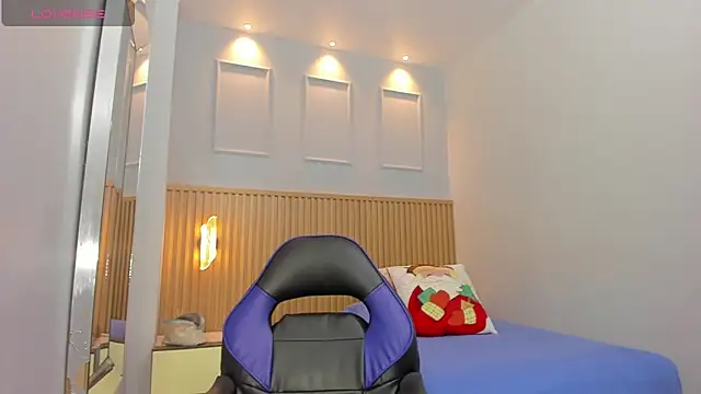 Snapshot of CAMI_BUKELE3 chatting on 12-03-25, 07:56 CAMI BUKELE3 online show from 12-03-25, 07:56