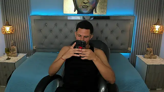 Liams18 online show from 05-30-26, 03:36