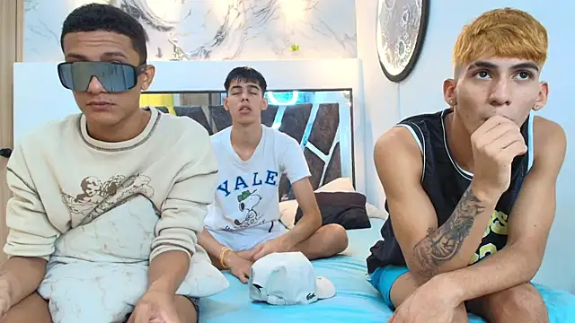 Snapshot of IMPERIO_ROMANO chatting on 11-11-25, 07:36 IMPERIO ROMANO online show from 11-11-25, 07:36