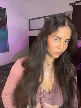 Snapshot of alisaa_jhons1 chatting on 11-21-25, 02:21 alisaa jhons1 online show from 11-21-25, 02:21