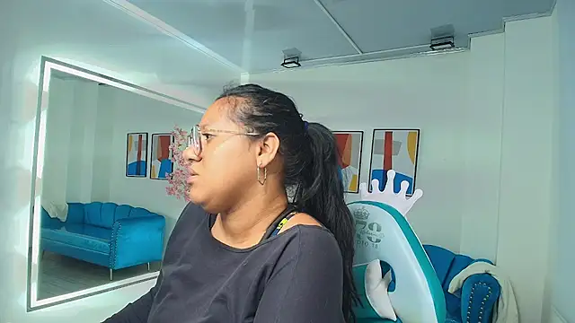 Snapshot of Alondra_gomexxx chatting on 12-04-25, 03:38 Alondra gomexxx online show from 12-04-25, 03:38