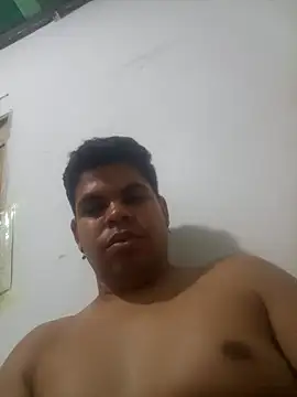 Snapshot of Carlitos24_A chatting on 11-08-25, 04:34 Carlitos24 A online show from 11-08-25, 04:34