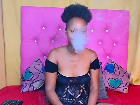 Snapshot of Prettybrowngirl chatting on 11-12-25, 06:19 Prettybrowngirl online show from 11-12-25, 06:19