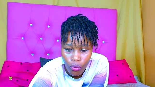 Snapshot of Prettybrowngirl chatting on 11-22-25, 09:25 Prettybrowngirl online show from 11-22-25, 09:25