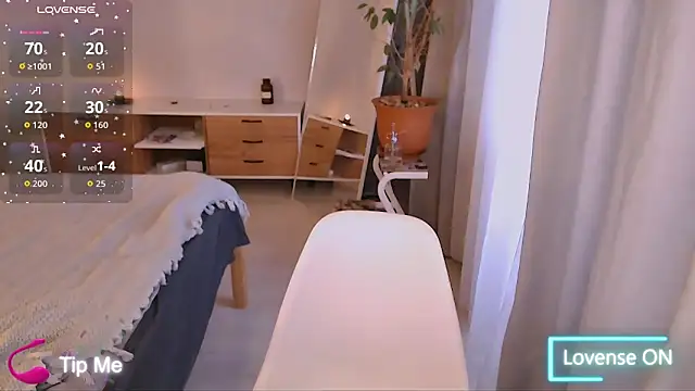 Snapshot of PolinaXXXXJones chatting on 02-25-26, 01:43 PolinaXXXXJones online show from 02-25-26, 01:43