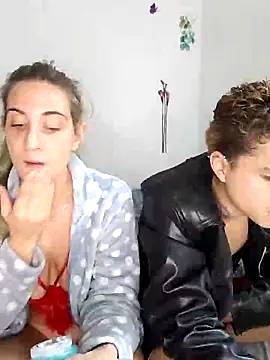 Snapshot of minervaystiven chatting on 11-16-25, 05:46 minervaystiven online show from 11-16-25, 05:46