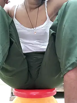 Isha kumari 69 online show from 03-14-26, 04:40