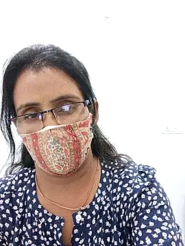 sanjana077 online show from 03-18-26, 07:28