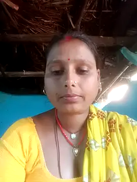 Snapshot of MiniBeast_2 chatting on 11-08-25, 04:45 MiniBeast 2 online show from 11-08-25, 04:45