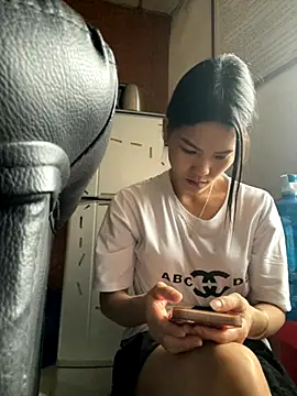 Beolulu online show from 11-18-25, 02:39