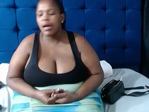 StunningChunky online show from 11-08-25, 05:01