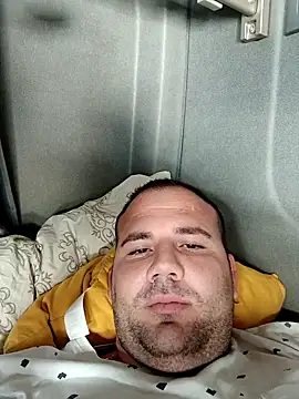 Snapshot of Chubbytop454 chatting on 12-02-25, 11:04 Chubbytop454 online show from 12-02-25, 11:04