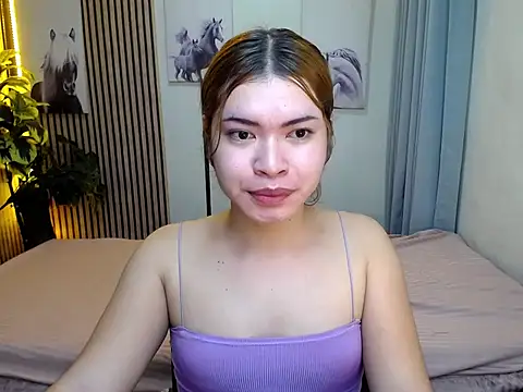 Snapshot of furry_puss chatting on 11-26-25, 03:35 furry puss online show from 11-26-25, 03:35