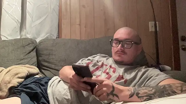 unfortun802 online show from 12-19-25, 09:05