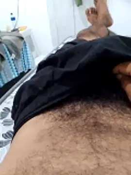 Snapshot of 20cmmg chatting on 11-29-25, 12:46 20cmmg online show from 11-29-25, 12:46