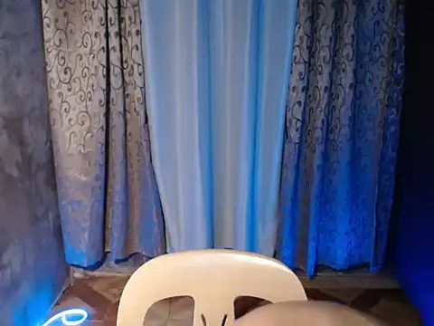 Snapshot of Urhotsilverboy chatting on 02-24-26, 12:36 Urhotsilverboy online show from 02-24-26, 12:36