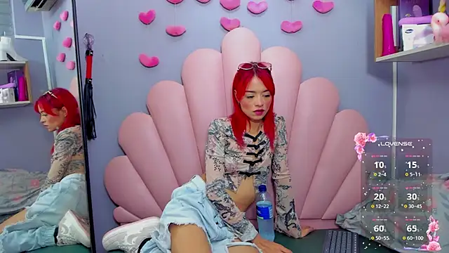 luci miller online show from 11-09-25, 04:27