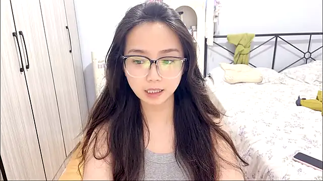 Hmm 0303 online show from 04-08-26, 05:46