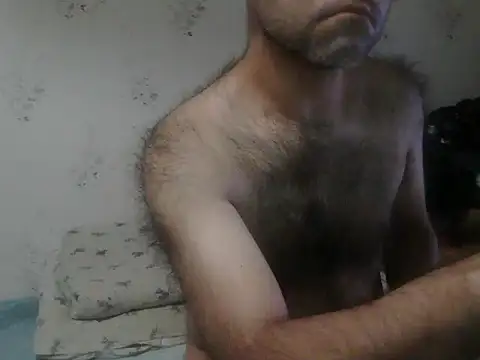 Snapshot of Kreol69 chatting on 11-19-25, 04:45 Kreol69 online show from 11-19-25, 04:45