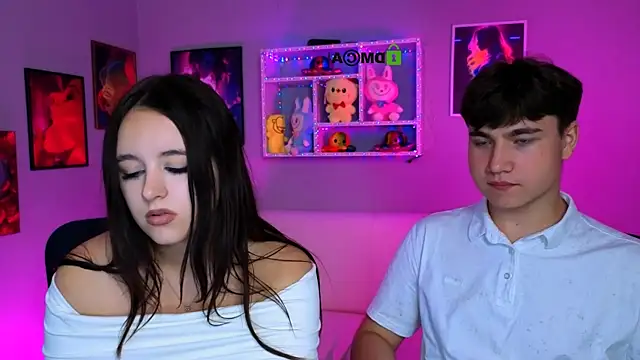 Snapshot of mark_lorens chatting on 11-11-25, 02:28 mark lorens online show from 11-11-25, 02:28