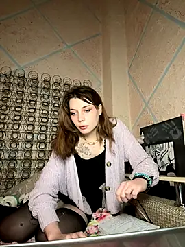 MiaDinA online show from 11-11-25, 01:00