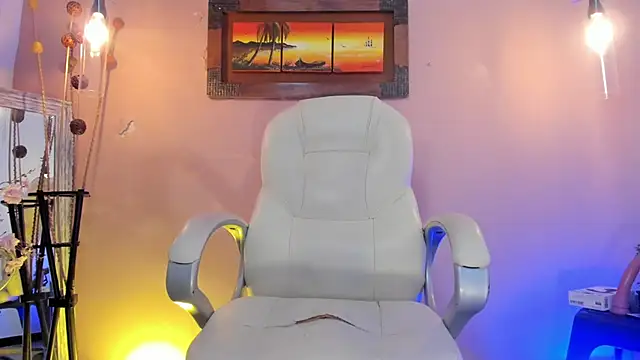 Snapshot of NicolasRey1 chatting on 11-22-25, 04:11 NicolasRey1 online show from 11-22-25, 04:11