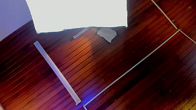 Snapshot of NicolasRey1 chatting on 11-25-25, 04:12 NicolasRey1 online show from 11-25-25, 04:12