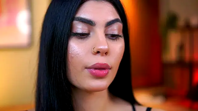 Snapshot of RavennaDArcy chatting on 11-22-25, 08:08 RavennaDArcy online show from 11-22-25, 08:08