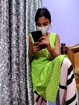 Student12th online show from 11-23-25, 03:56