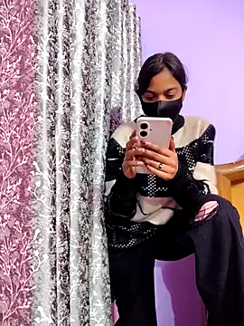 Student12th online show from 12-18-25, 04:02