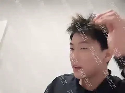 Snapshot of yangyang2006 chatting on 11-06-25, 10:38 yangyang2006 online show from 11-06-25, 10:38