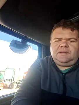 Snapshot of Grase44 chatting on 02-12-26, 09:37 Grase44 online show from 02-12-26, 09:37