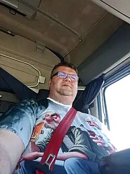Snapshot of Grase44 chatting on 05-08-26, 12:32 Grase44 online show from 05-08-26, 12:32