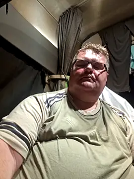Snapshot of Grase44 chatting on 05-09-26, 09:53 Grase44 online show from 05-09-26, 09:53