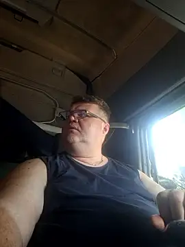 Snapshot of Grase44 chatting on 06-03-26, 03:06 Grase44 online show from 06-03-26, 03:06