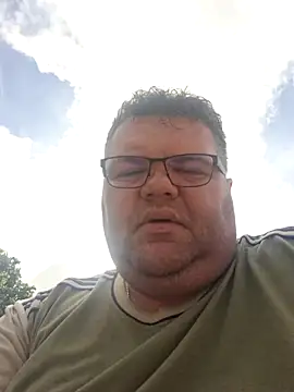 Snapshot of Grase44 chatting on 06-07-26, 07:34 Grase44 online show from 06-07-26, 07:34