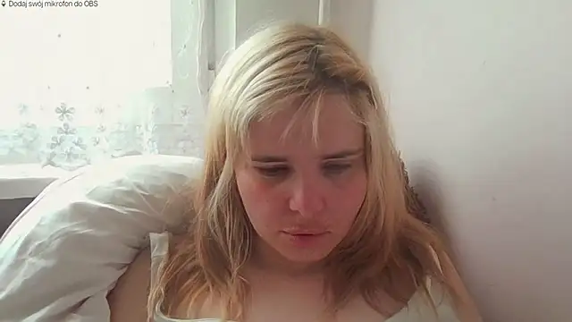 Snapshot of HornyElena chatting on 05-17-26, 04:14 HornyElena online show from 05-17-26, 04:14
