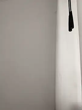 Snapshot of LuluuBerry chatting on 11-26-25, 06:09 LuluuBerry online show from 11-26-25, 06:09