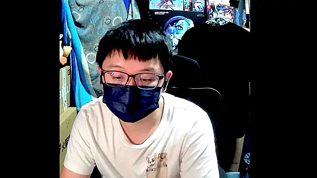 Snapshot of kk05483 chatting on 03-10-26, 04:45 kk05483 online show from 03-10-26, 04:45