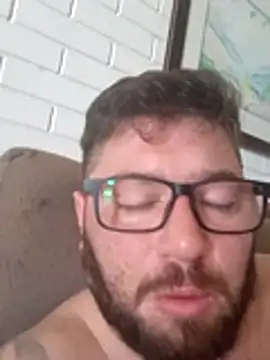 Snapshot of Gaucho-89 chatting on 11-06-25, 05:25 Gaucho-89 online show from 11-06-25, 05:25