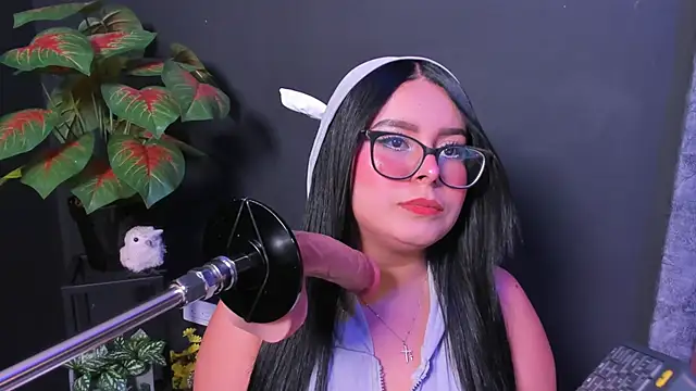 Snapshot of Amy_whittee chatting on 07-01-26, 03:41 Amy whittee online show from 07-01-26, 03:41