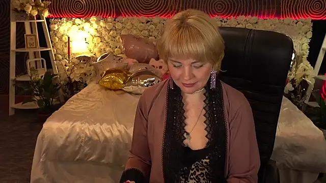 AmaraNights online show from 04-19-26, 07:05