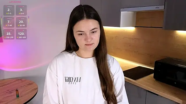 Snapshot of JoyBradley chatting on 12-05-25, 06:11 JoyBradley online show from 12-05-25, 06:11